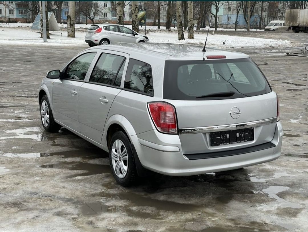 Opel Astra H 2012