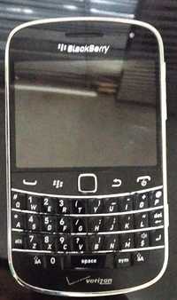 Продам телефон  BlackBerry Bold Touch 9930 , в рабочем состоянии, цена