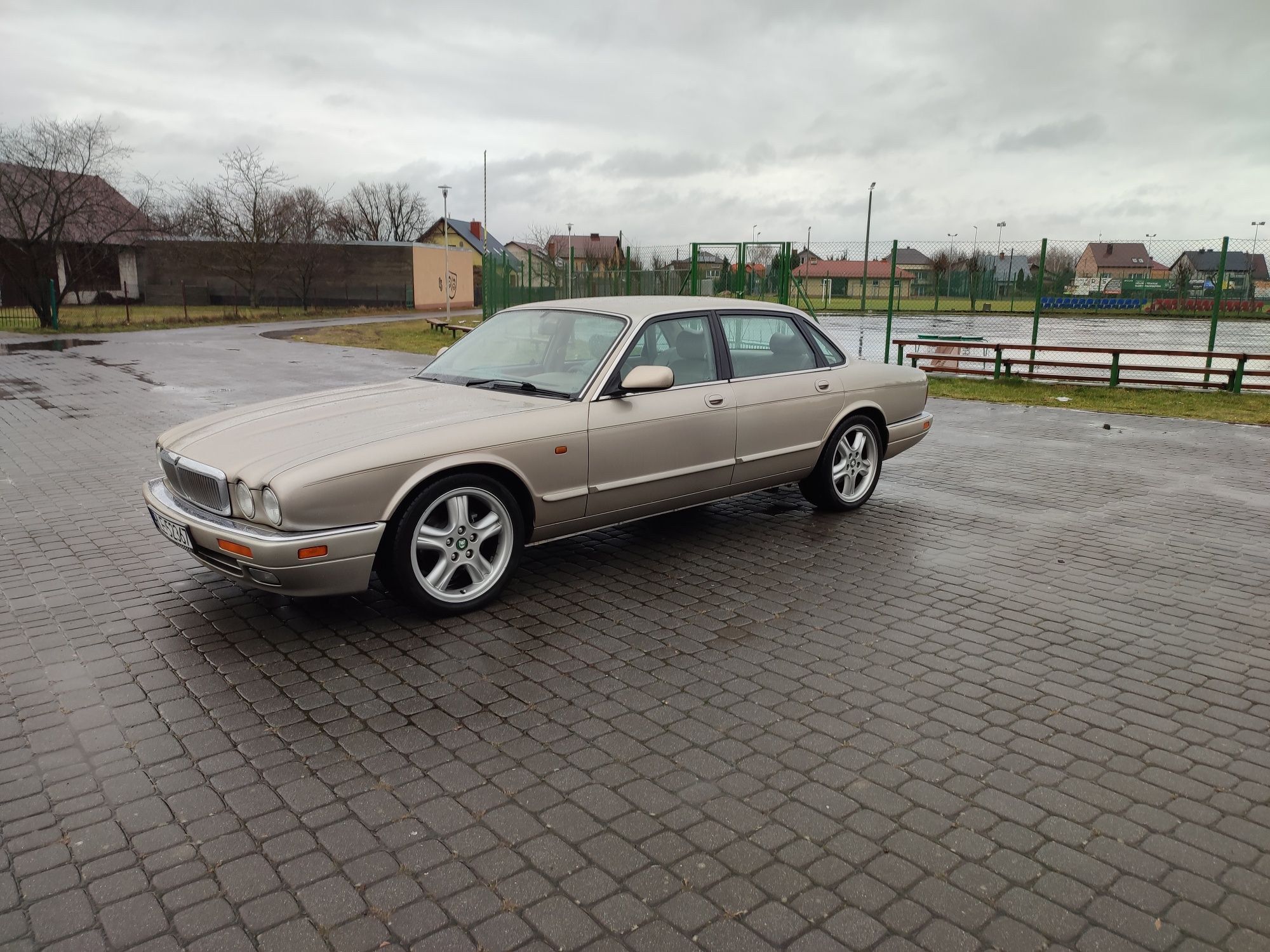 Sprzedam jaguar XJ6