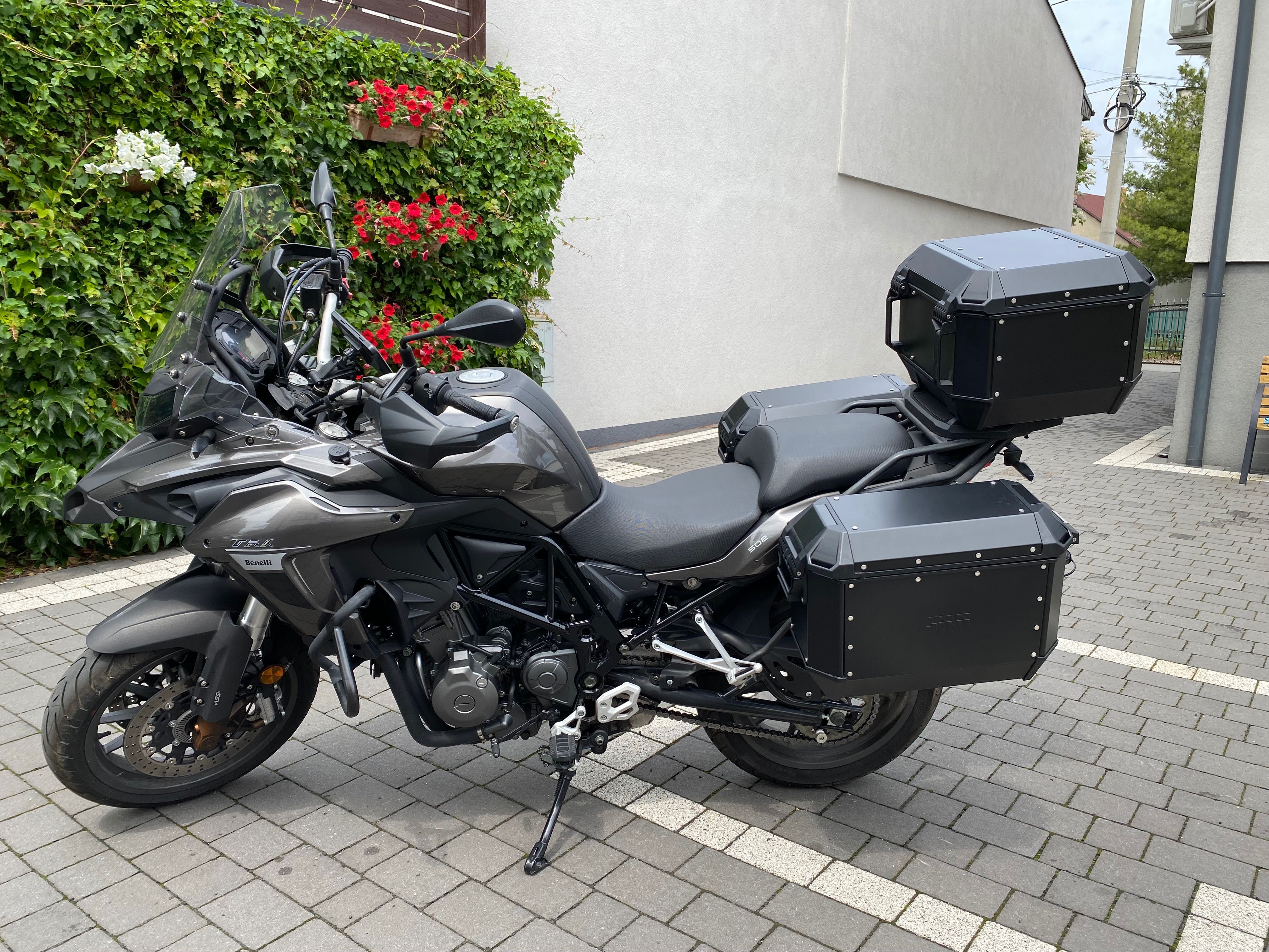 Benelli TRK 502, stan idealny, doinwestowany, kufry!