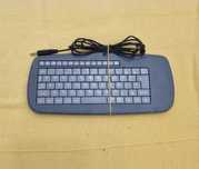 Teclado com entrada de Jeck tipo fones