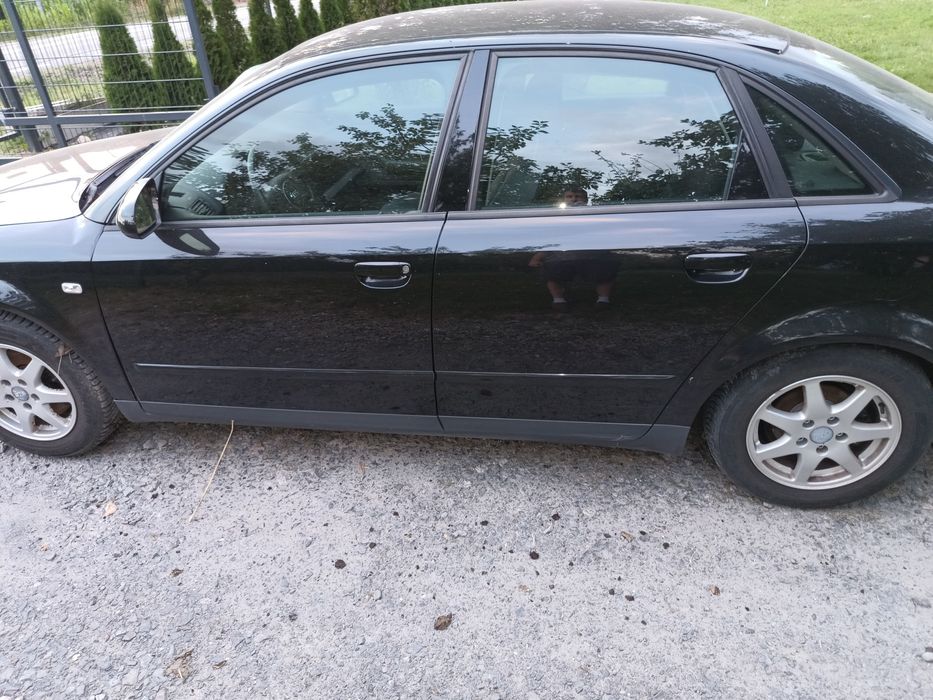 Drzwi prawy lewy przód tył LZ9W Audi A4 B6 ładne do założenia
