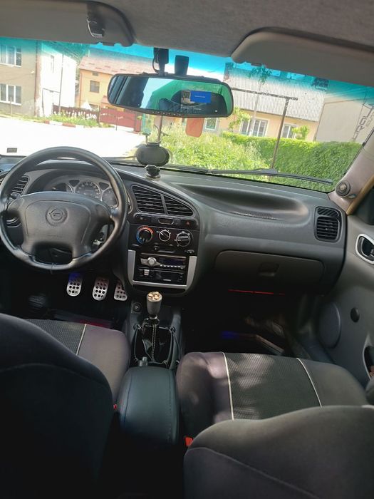 Ланос 1.6 2009 седан