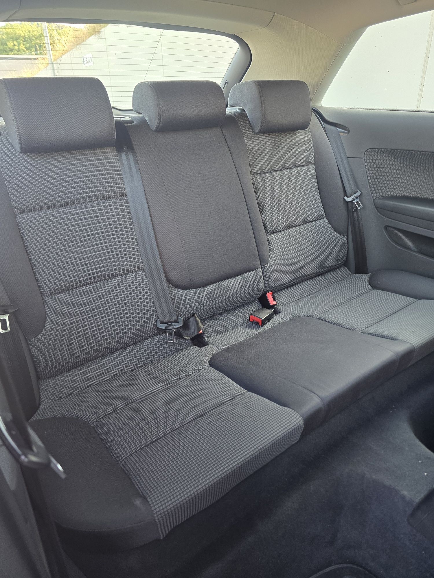 Audi A3 1.6 181mil kms