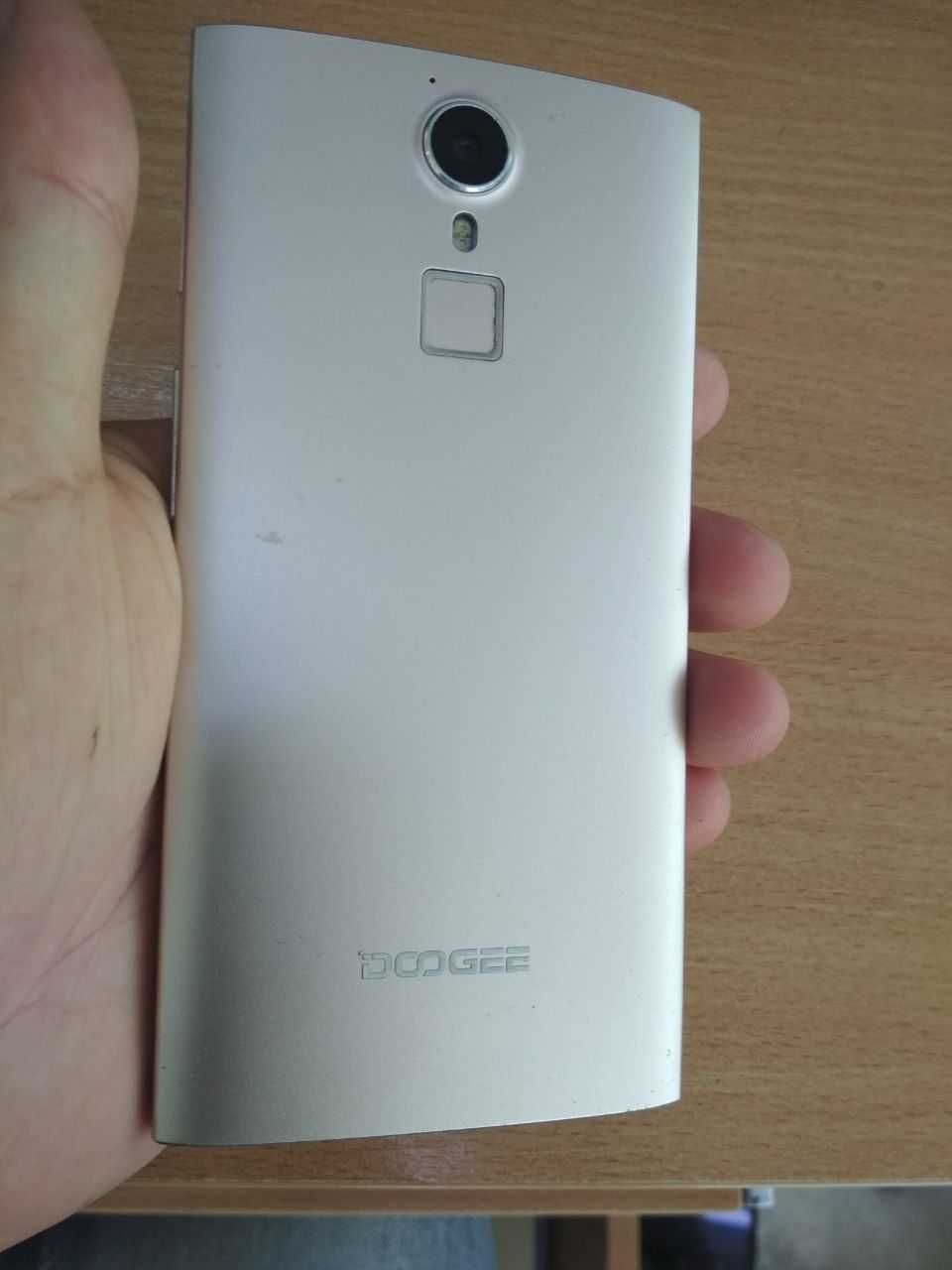 Продам DOOGEE F5 3/16 + Бонус Lifecell 063-