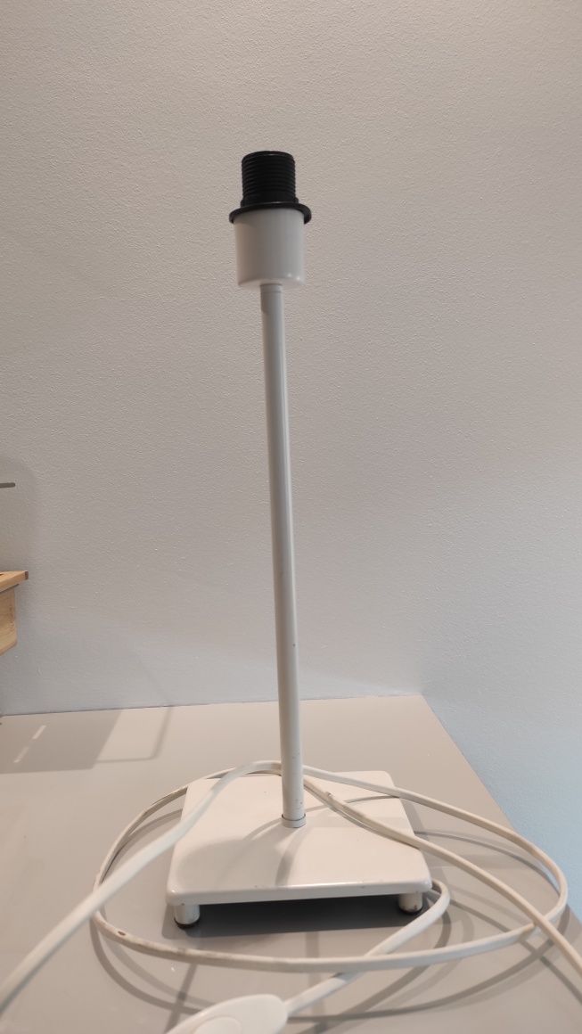 Candeeiro branco IKEA