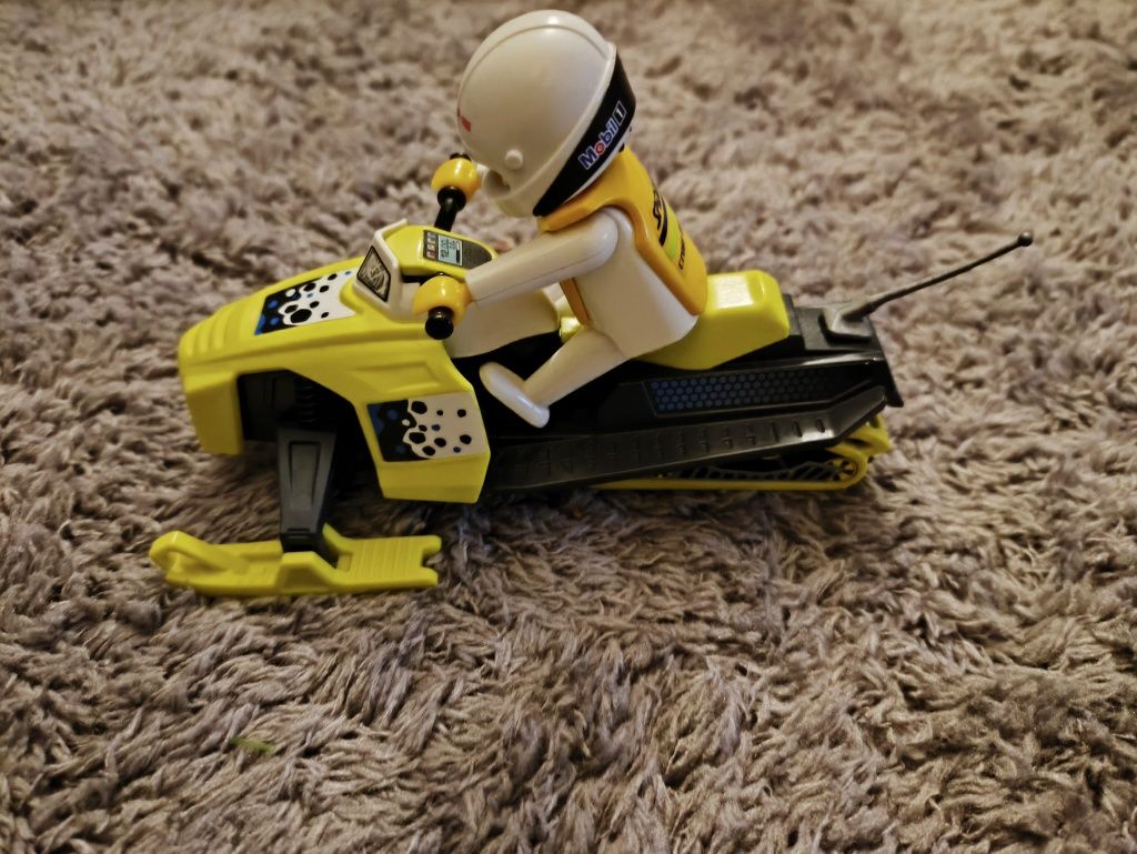Moto de neve Playmobil em ótimo estado
