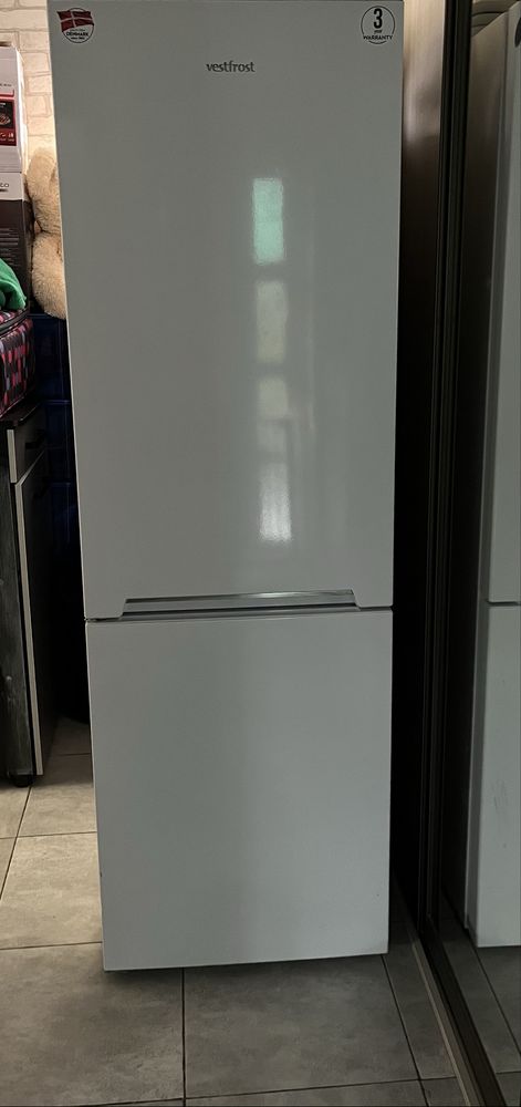 Холодильник Vestfrost CNF186Z W, 2019 р.