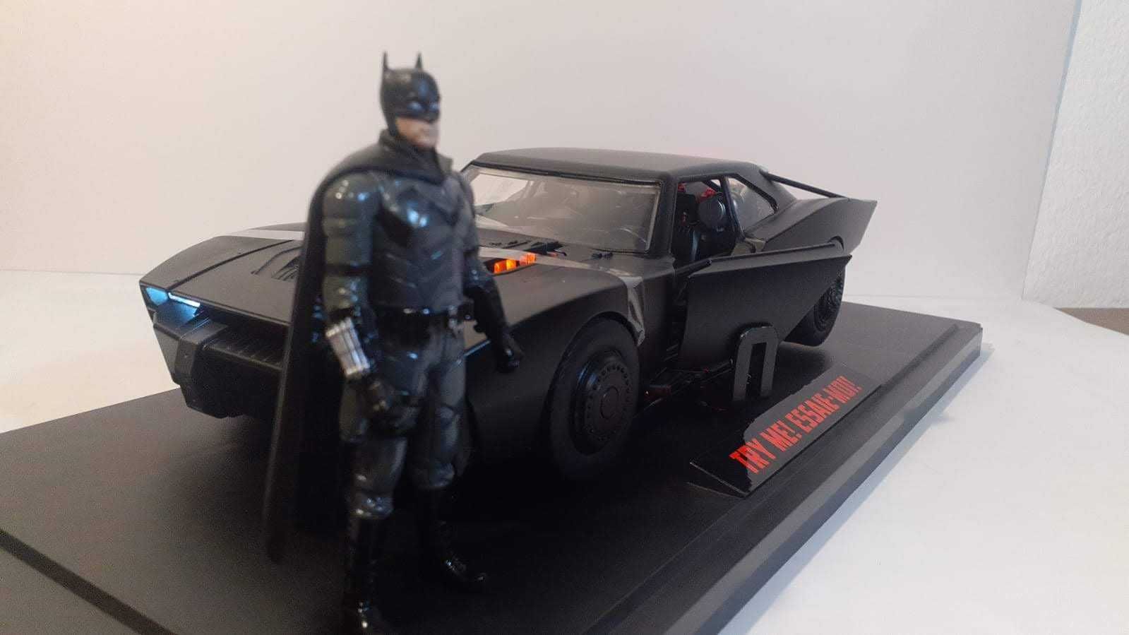 1/18 Batman Batmobile 2022 + figura -  Jada