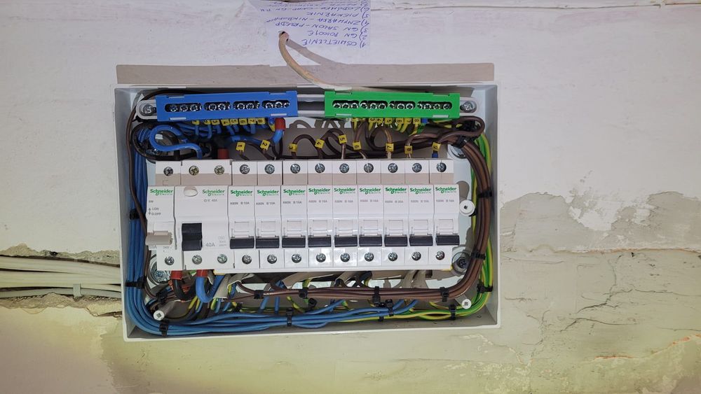 elektryk - instalacje, awarie, naprawy