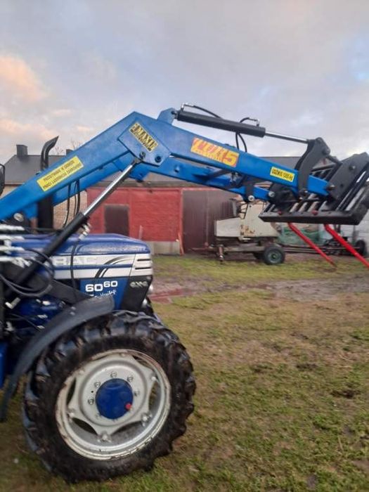 Tur 4 Ładowacz Nowy C-360 C-330 Mtz Zetor MF Ursus - producent