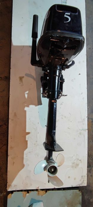 Мотор лодочный Tohatsu 5 2006