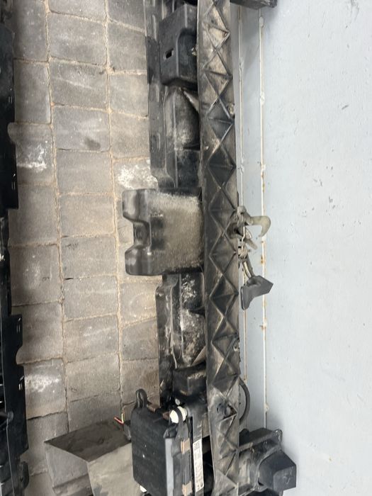 Peugeot 5008 установочна панель телевізор.