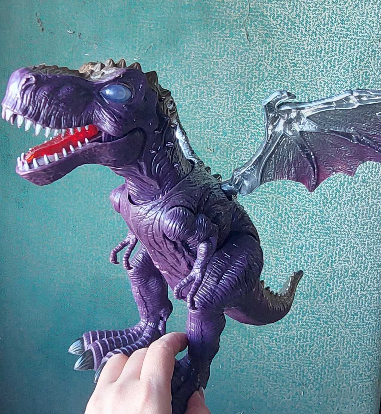 Пластикова іграшка динозавр