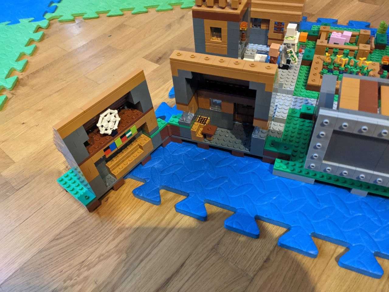 Конструктор Lego Minecraft My World велике село 1600 деталей + фігурки