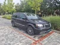Chrysler Town & Country Town Country S, full opcja, zadbany