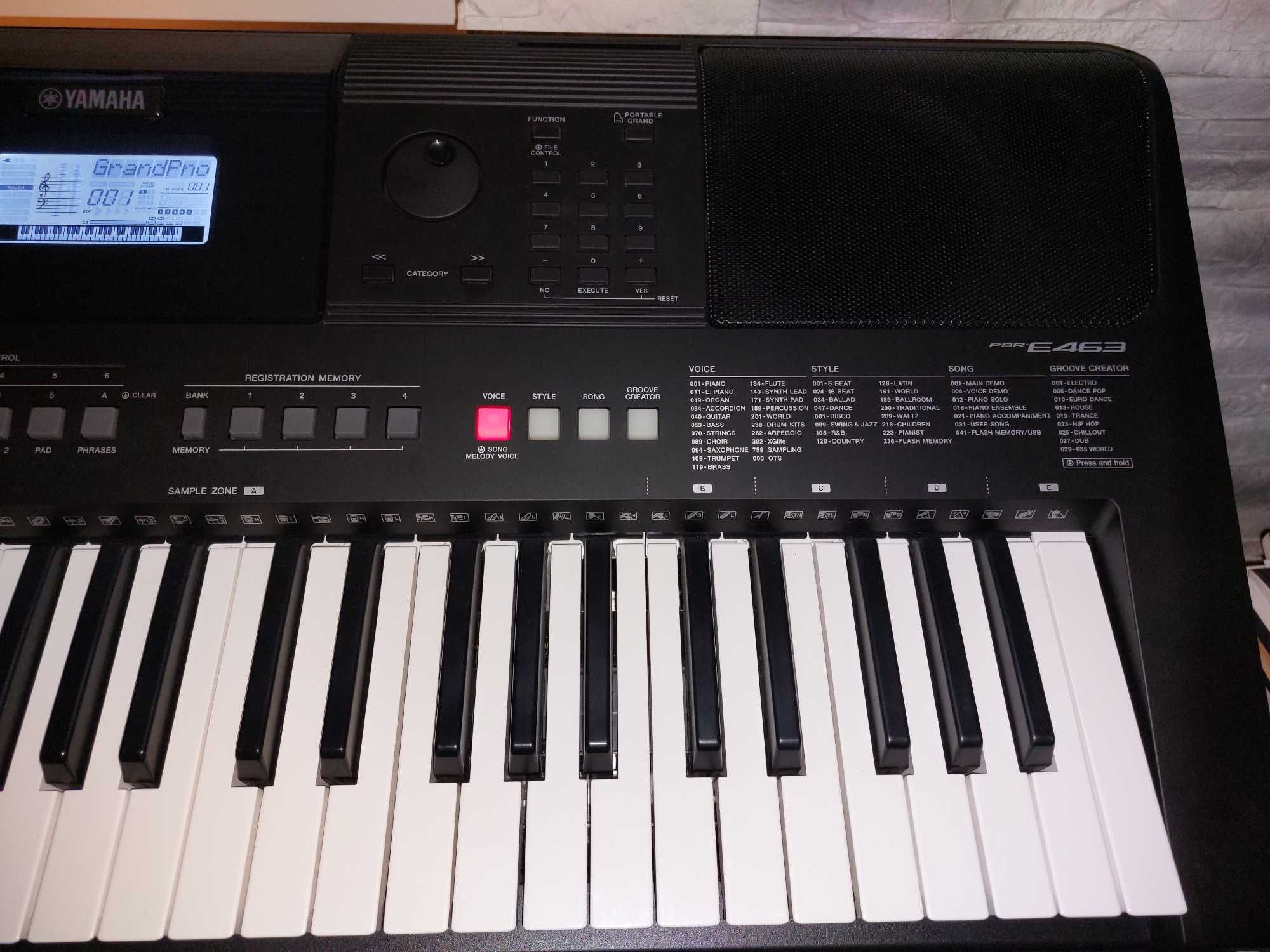 Keyboard Yamaha psr e463