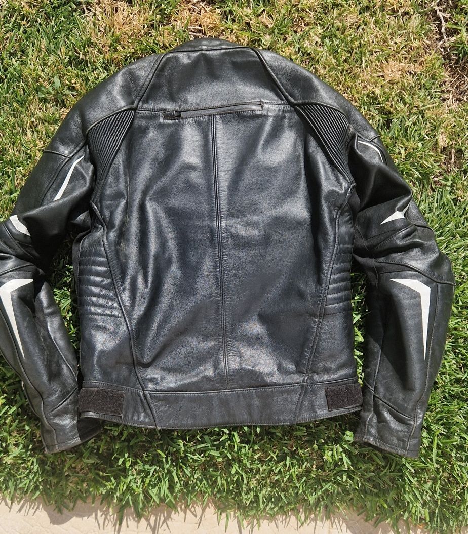 Casaco moto bering em pele
