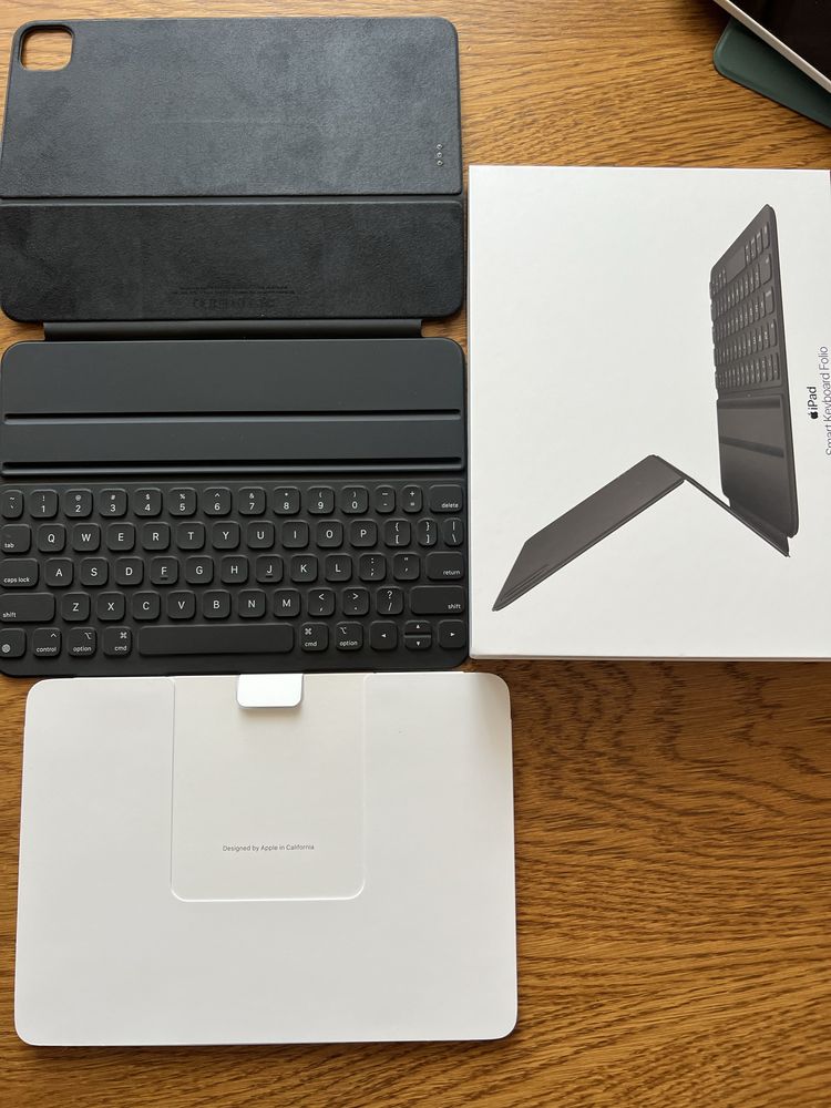 Apple smart keyboard folio