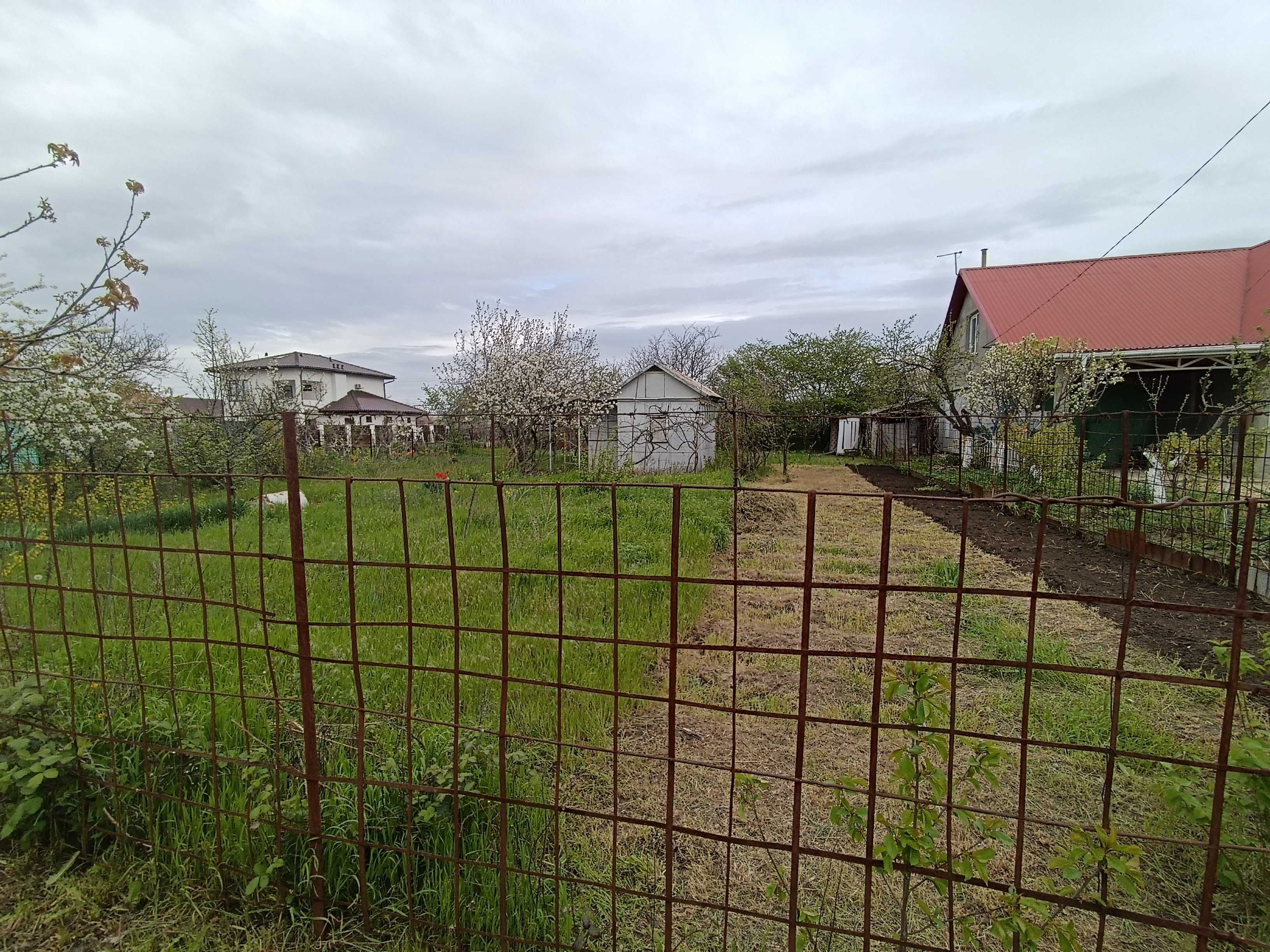 Продам участок в Молодежном