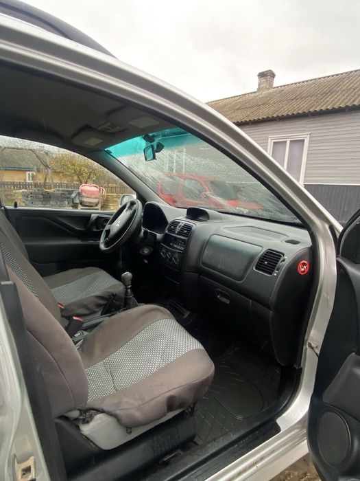 Продам авто 1.6 газ бензин