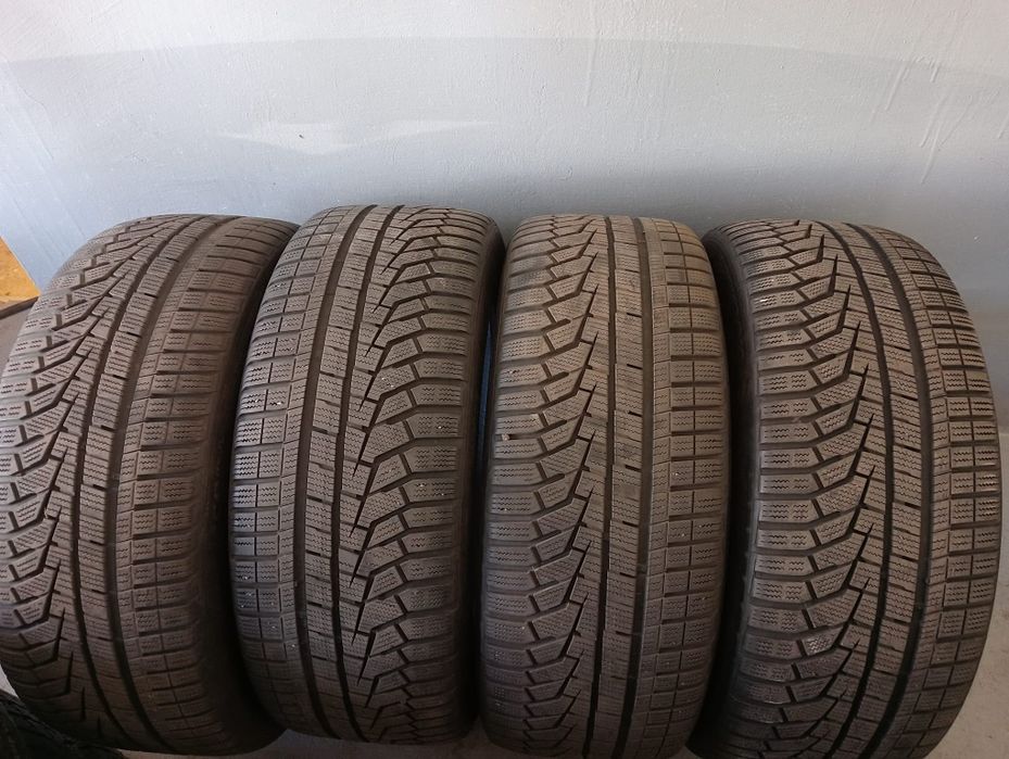 Opony zimowe Hankook 255/45r20