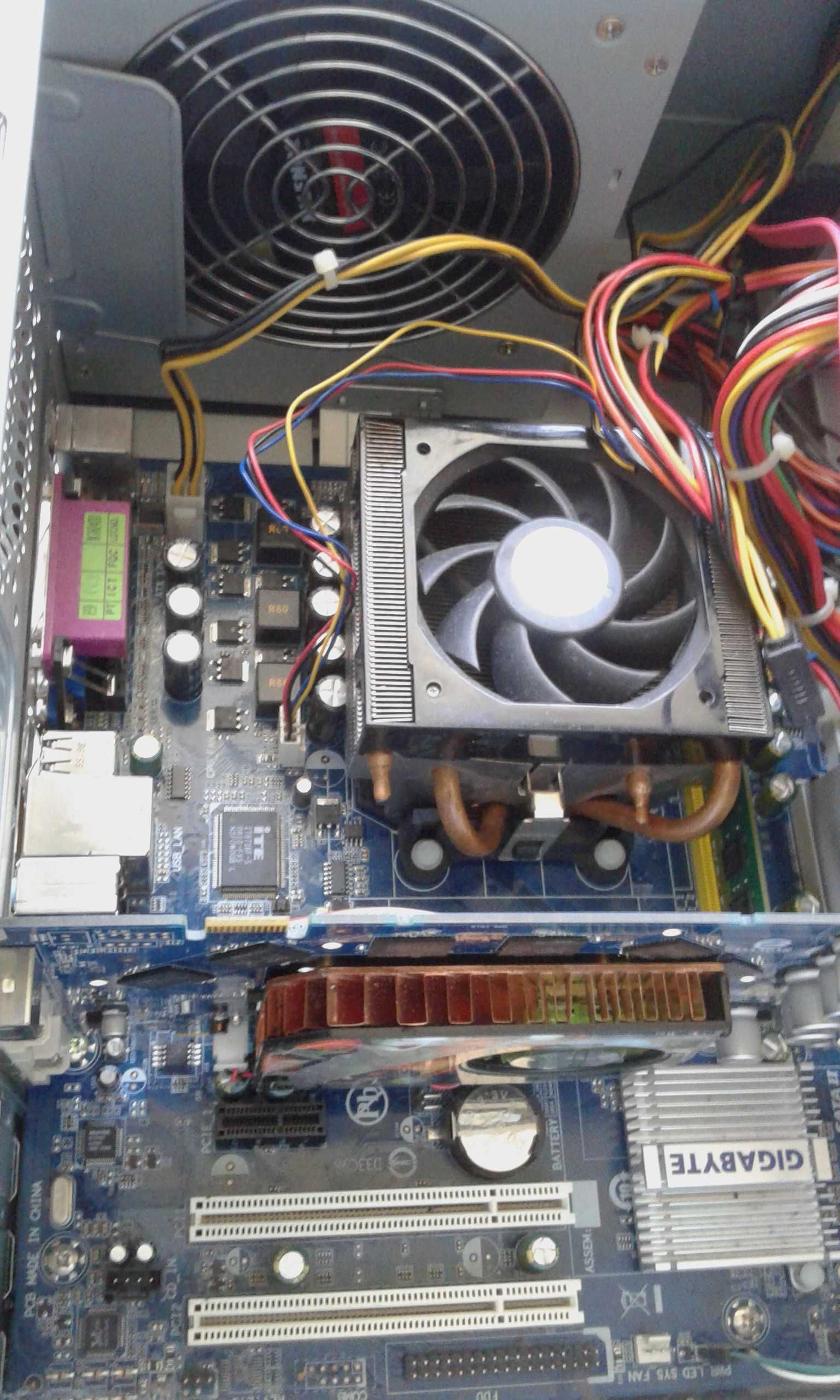 Komputer stacjonarny AMD Sempron 2800 DDR2 2 gb