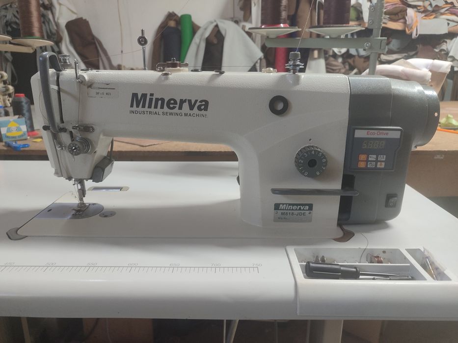 Промислова швейна машинка Minerva M818-JDE прямострочка