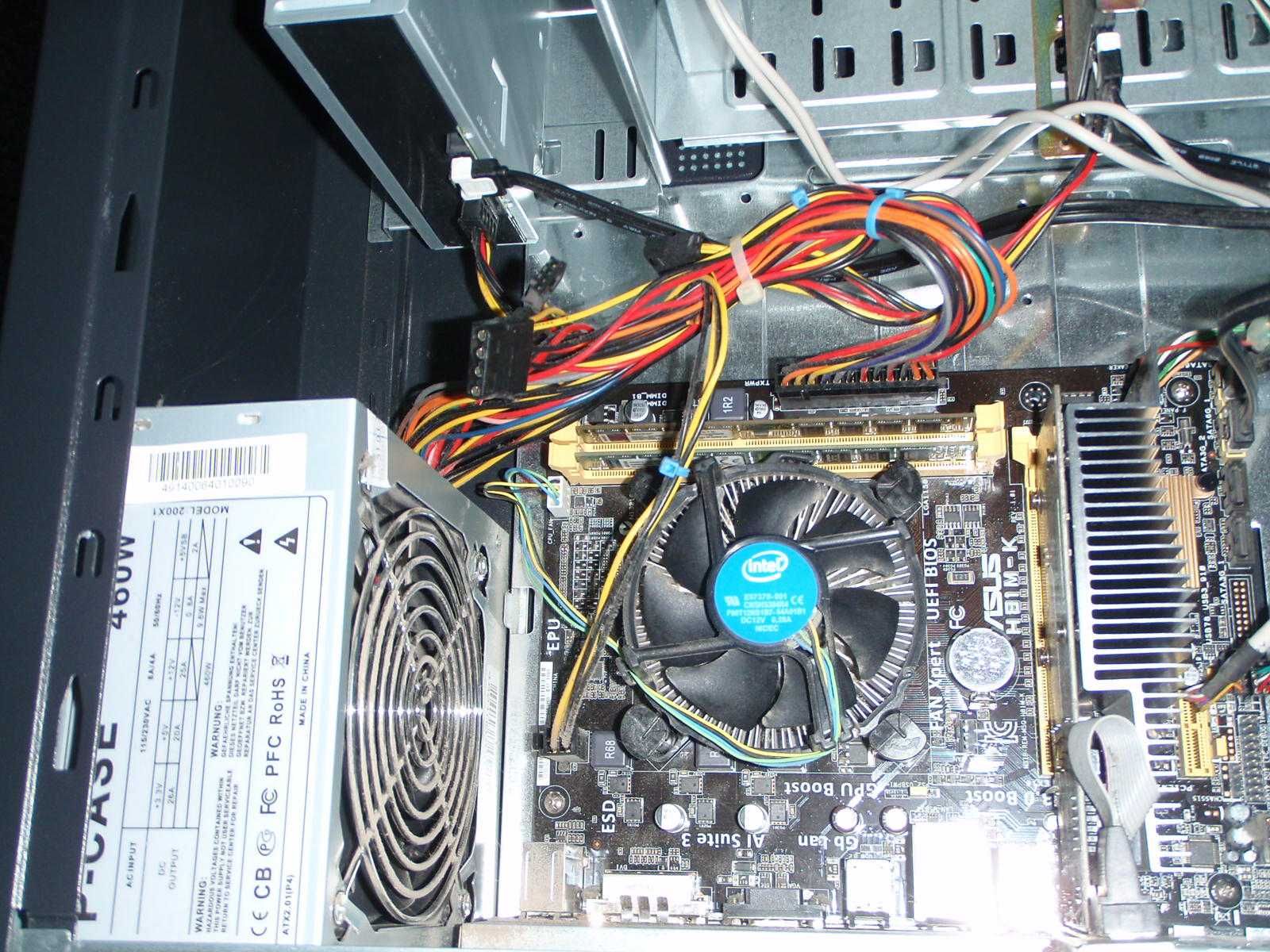 Komputer ASUS Intel Pentium G3260 3.30GHz, 240GB SSD, GeForce GT520