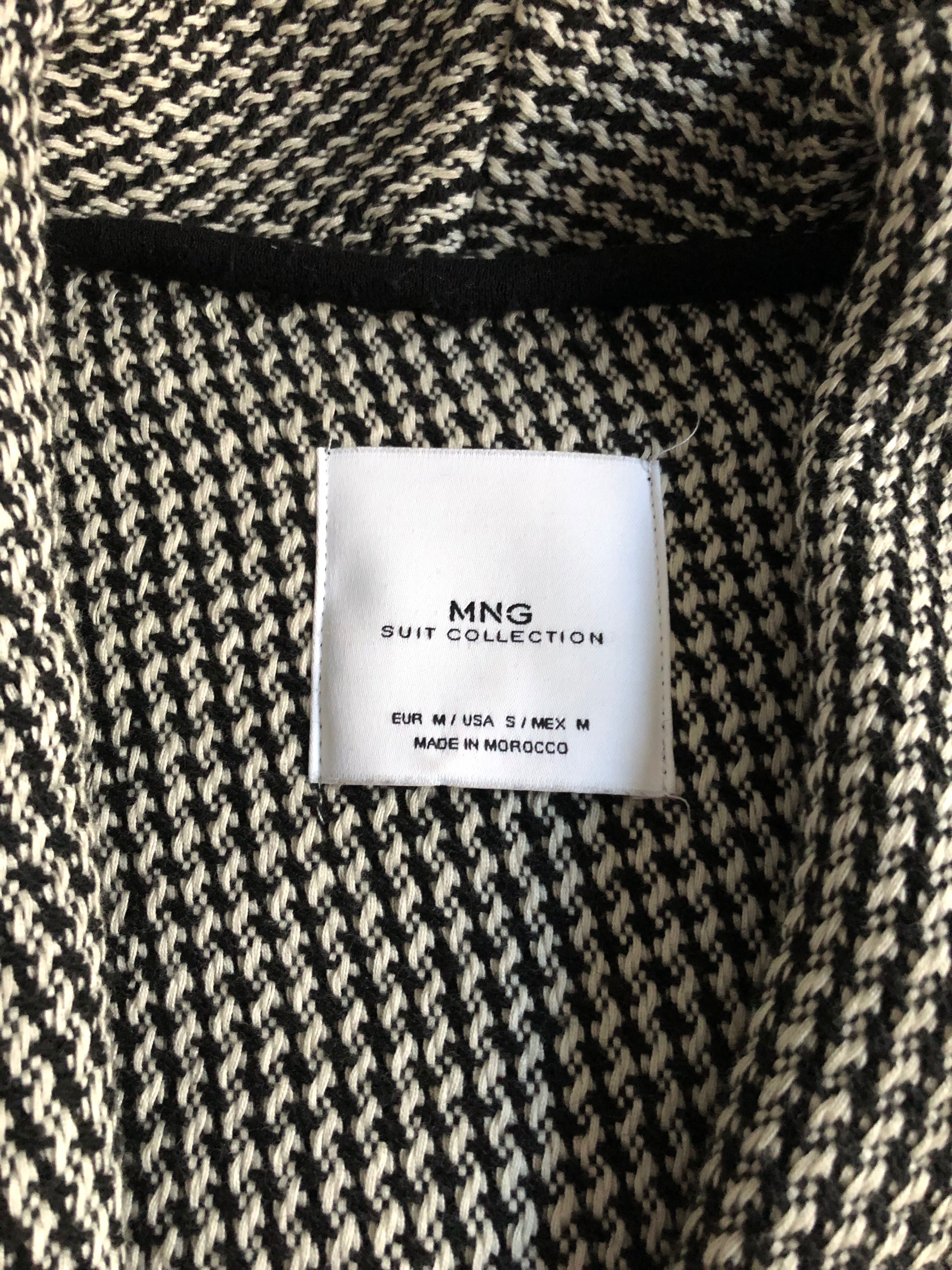 Casaco tipo capa preto e branco | M | Mango