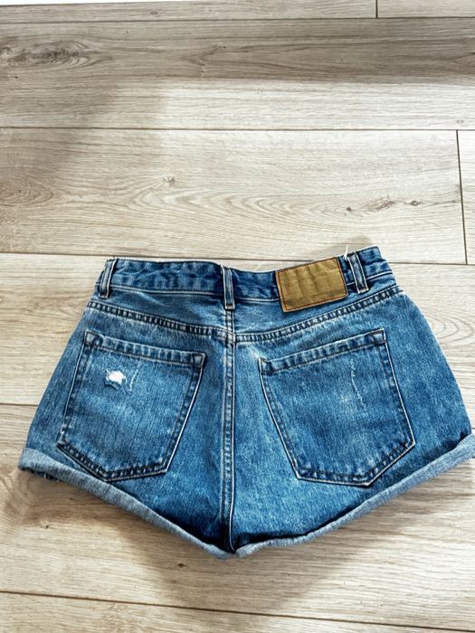 Spodenki Pull and Bear XS 34