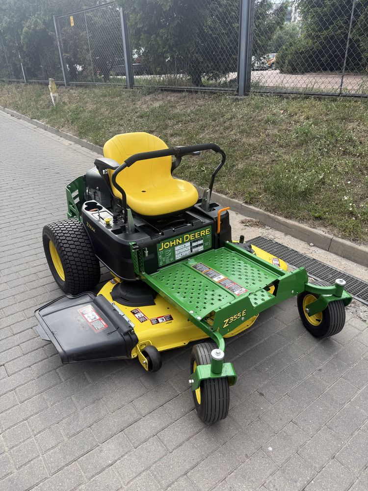 Traktorek kosiarka John Deere Z355e Ztrak 22HP