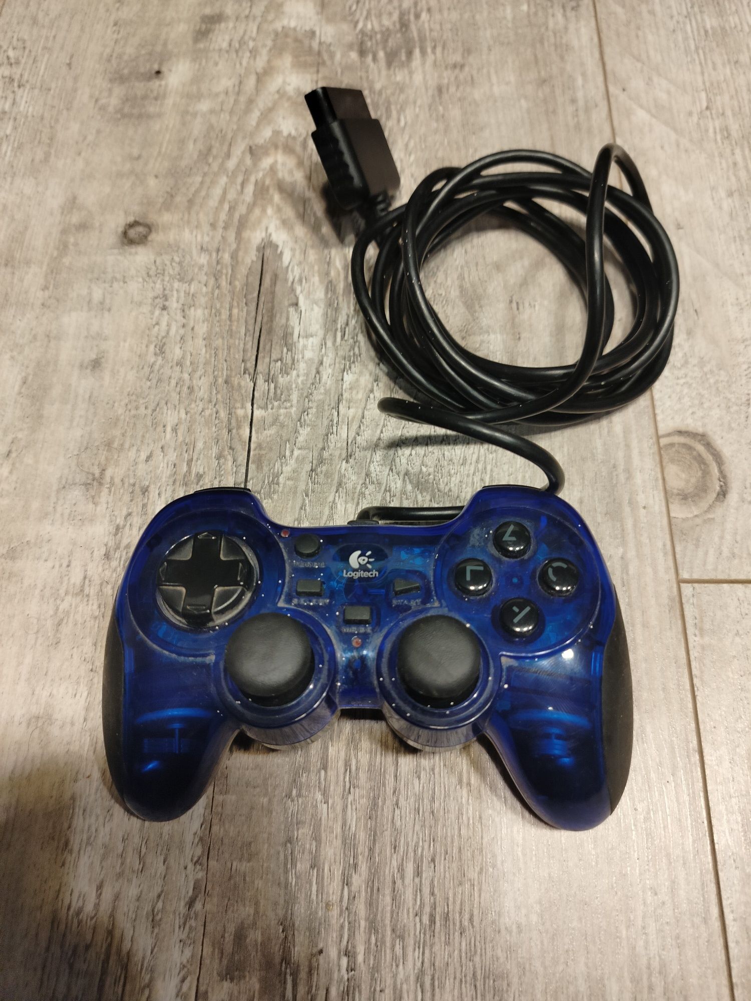 Pad Logitech ps2
