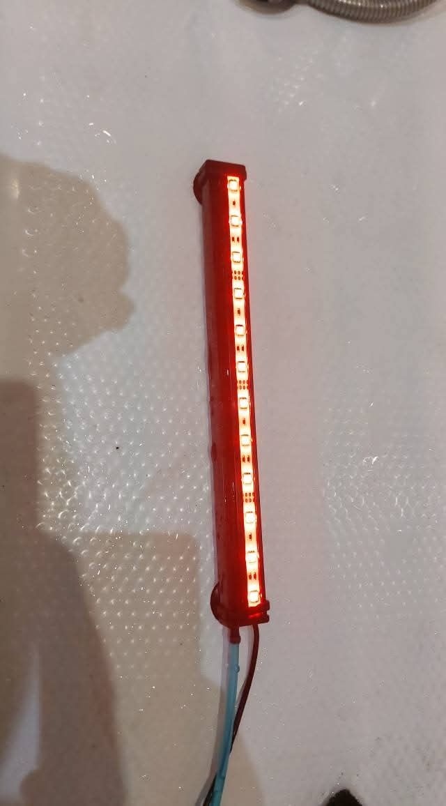 Napowietrzacz z oświetleniem RGB  do akwarium
