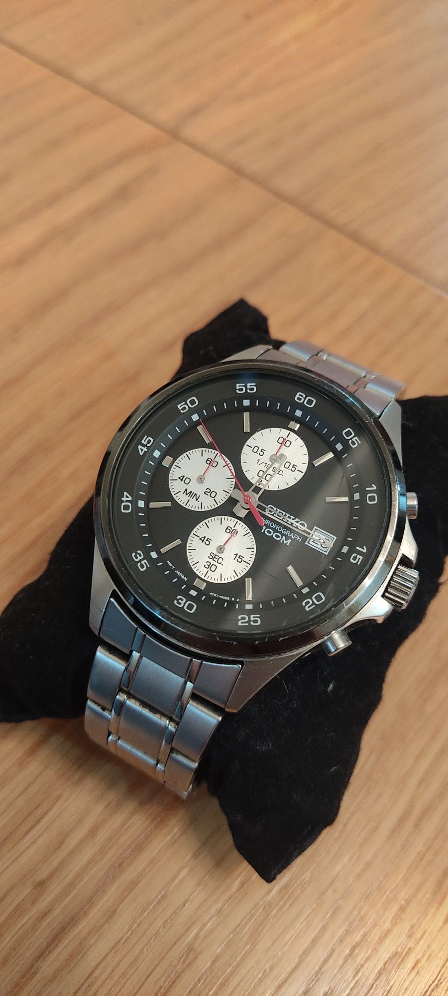 Seiko Chronograf 4T57-00E0