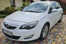 Opel Astra J 2011