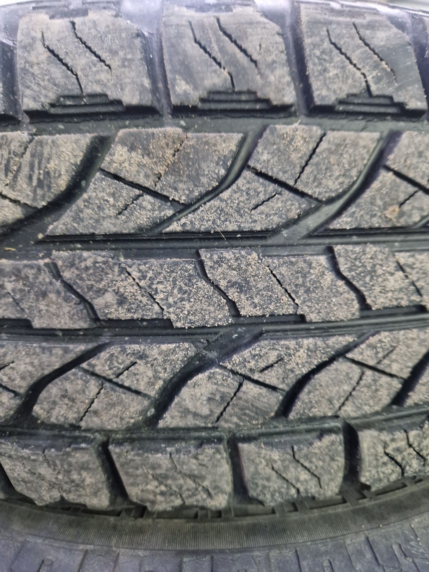 Opony 265/65r17 Yokohama