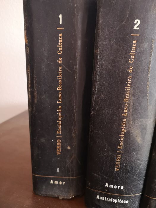 Vendo vários livros faça a sua oferta por tudo