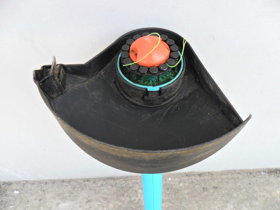 Трімер електричний GARDENA 230M.