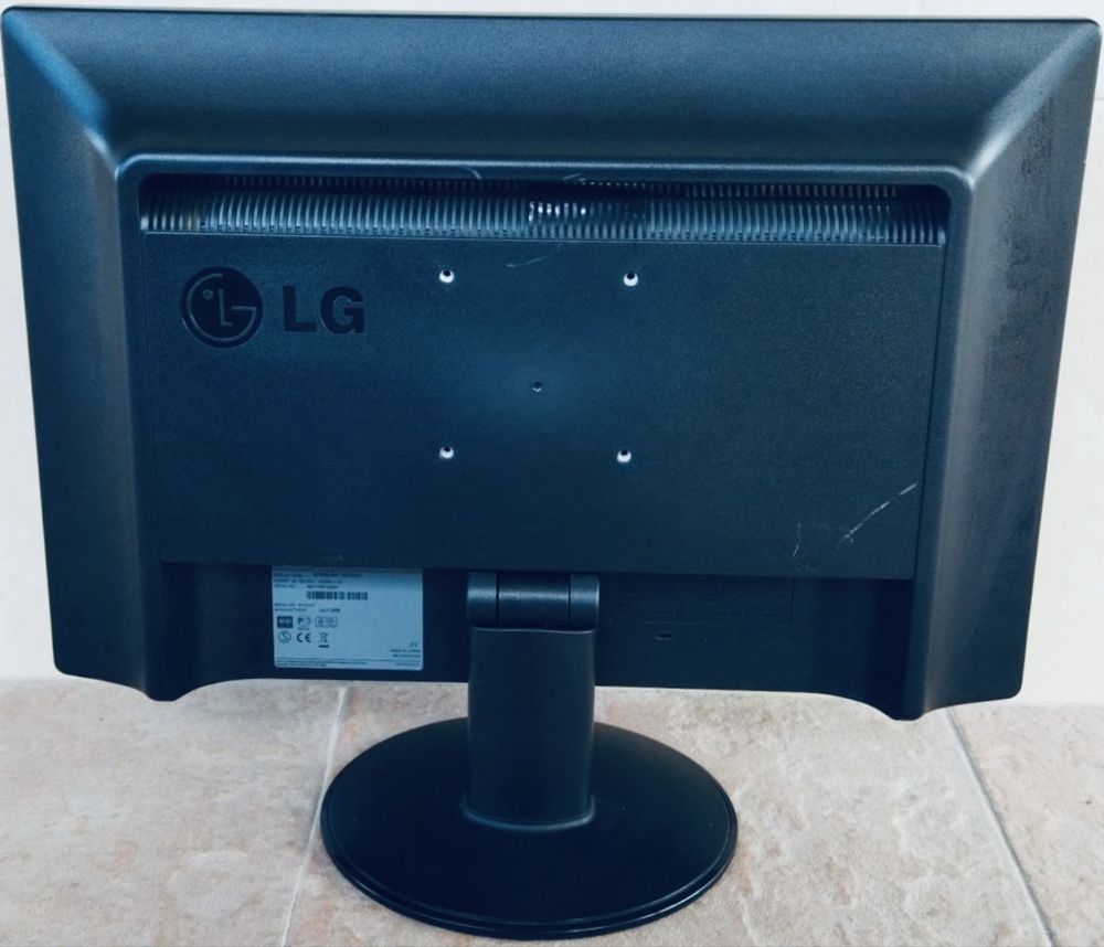 Monitor LG 19” w1934s