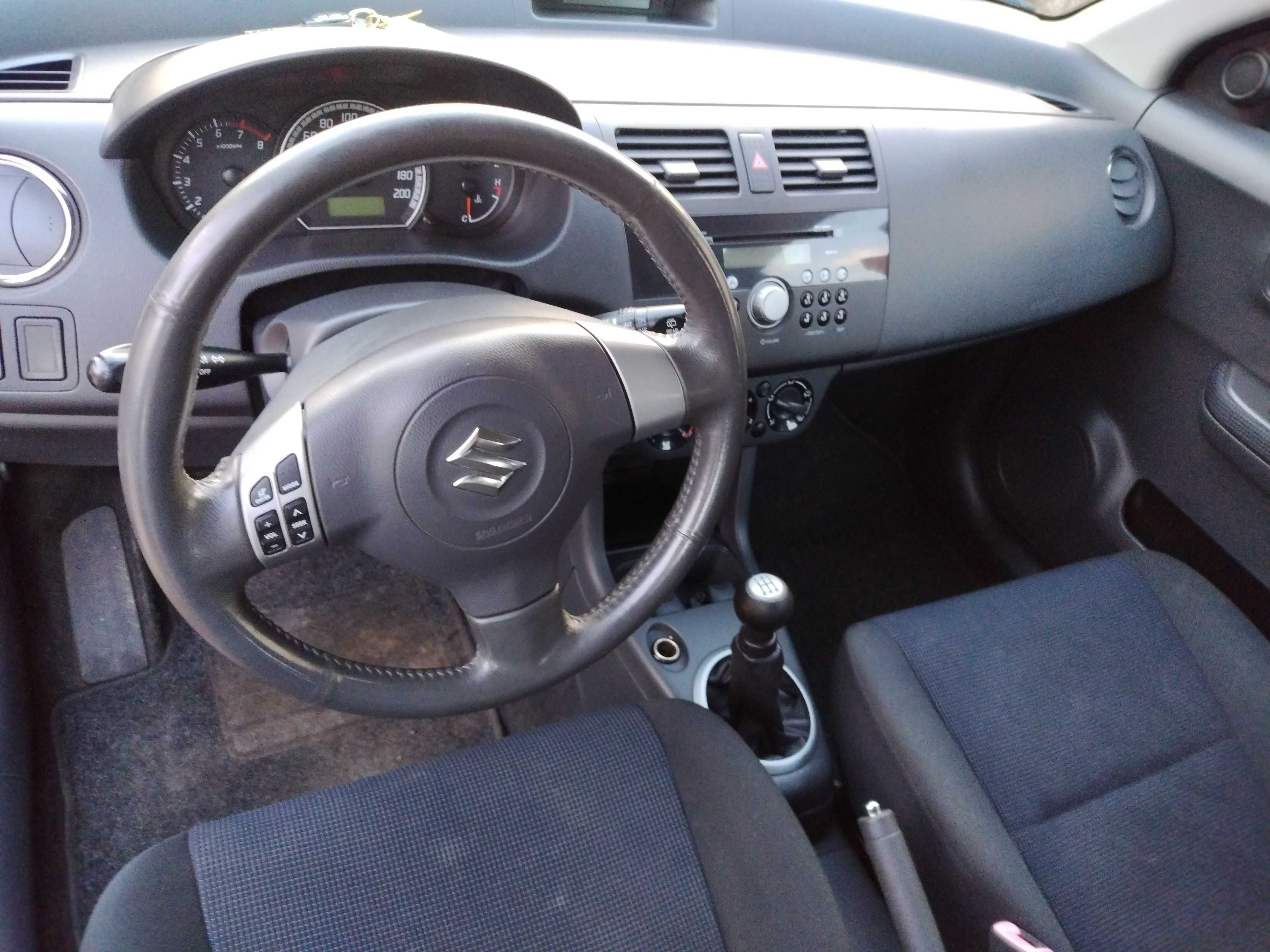 Suzuki Swift 1.3 benzyna  2007 rok