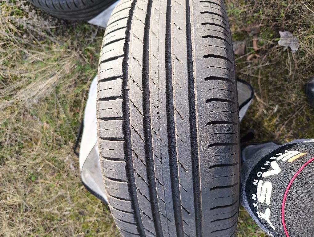 Sprzedam opony letnie premium Nokian Tyres  225/60 R16
