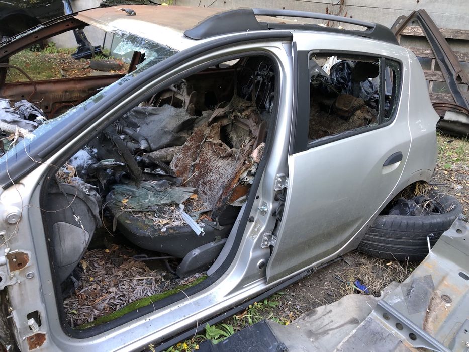 Задняя дверь Renault Sandero Stepway