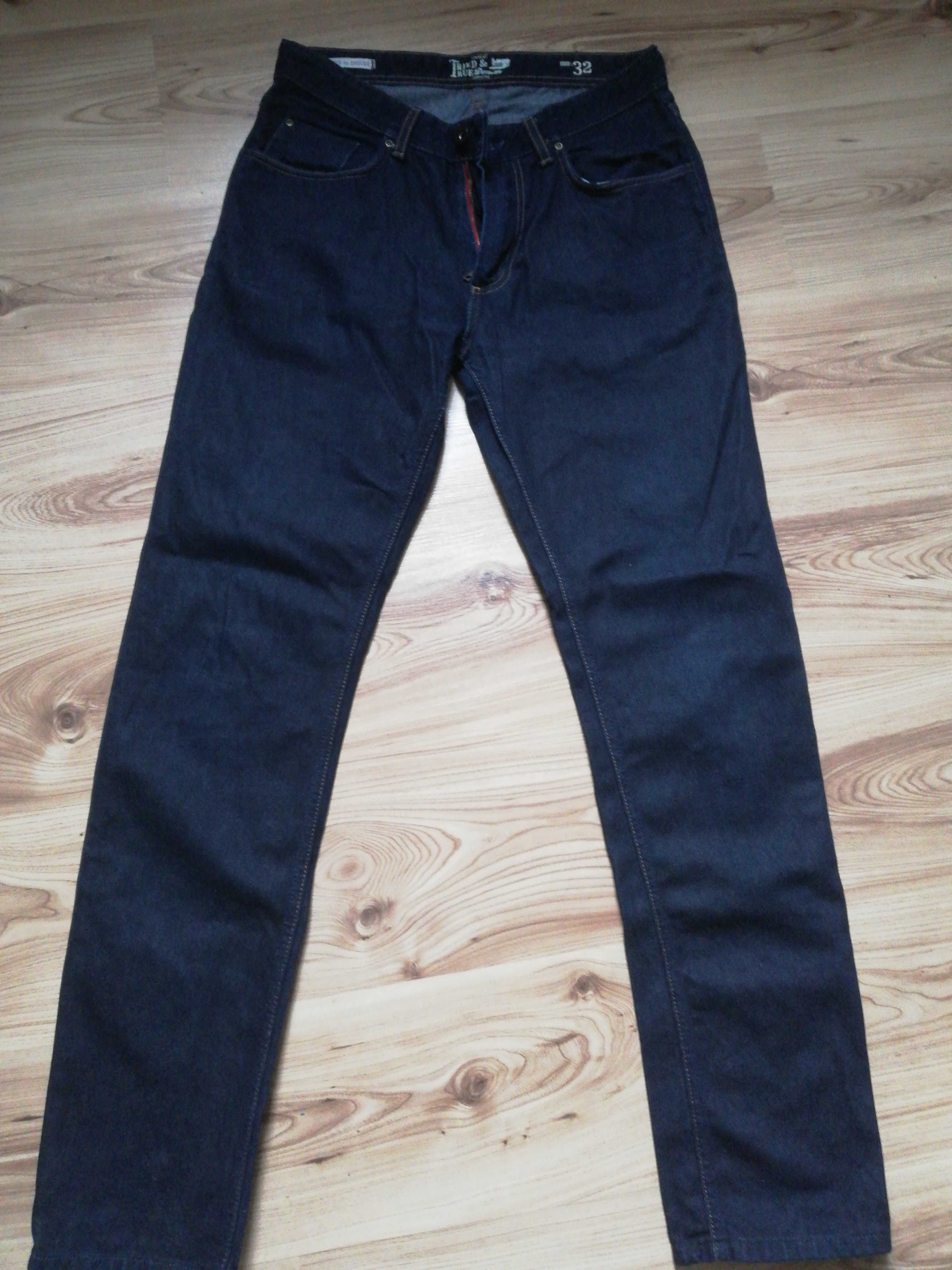 Męskie spodnie jeans 32