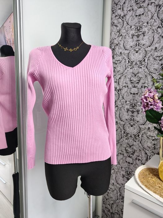 Bluzka  sweter z długim rękawem pudrowy  róż dekolt V  prążek Sinsay x