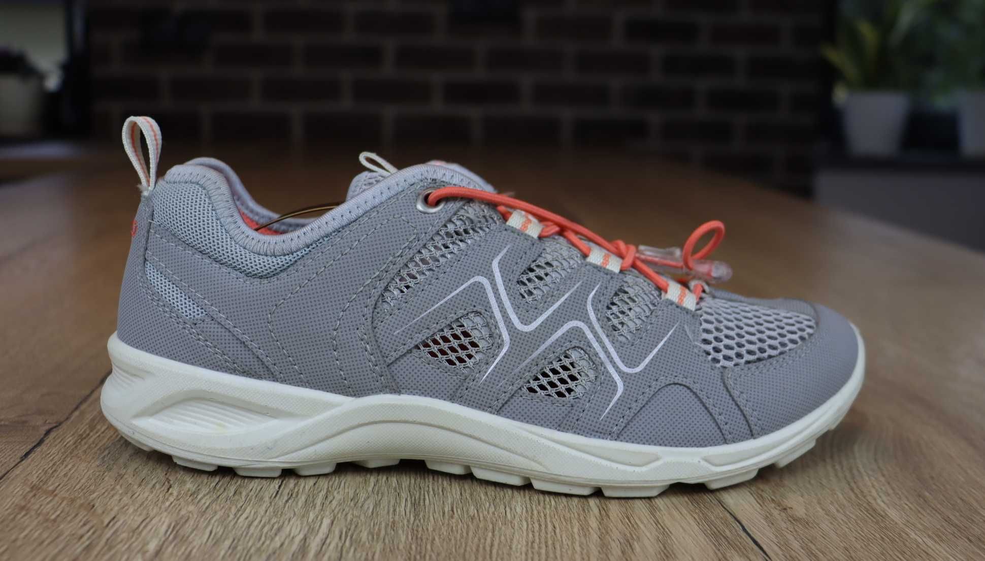 Ecco Terracruise tekstylne ażurkowe sneakersy 36 ( 23,8 CM)