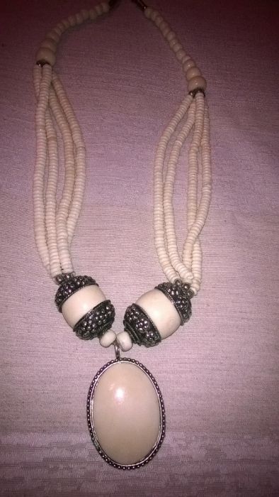 Colar de senhora (Oportunidade)
