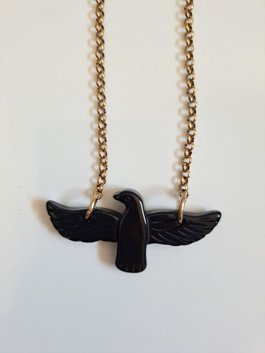 Fio dourado e preto