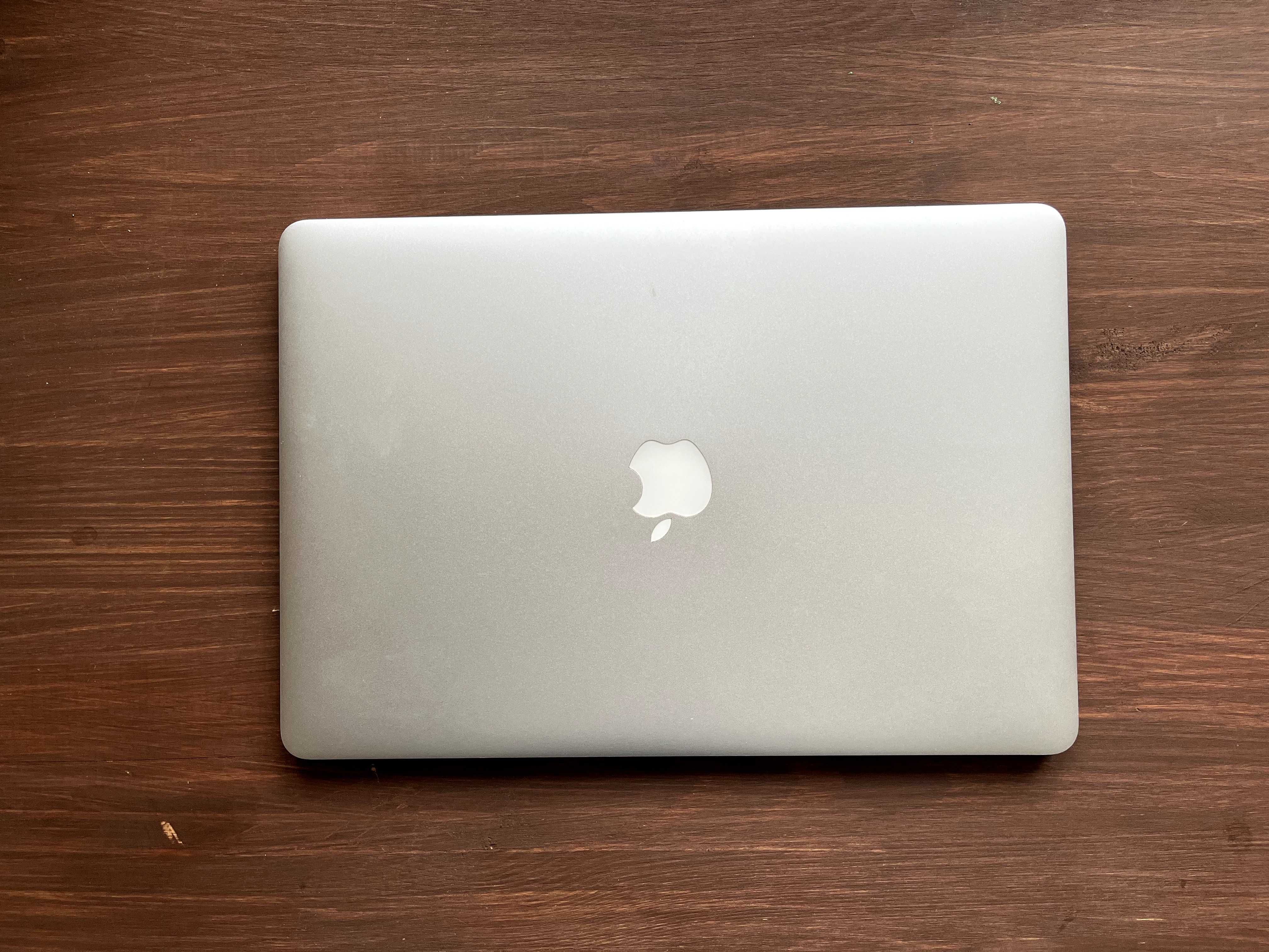 Macbook Pro 15.6/16 2015 I7|16|256 Макбук в хорошому стані