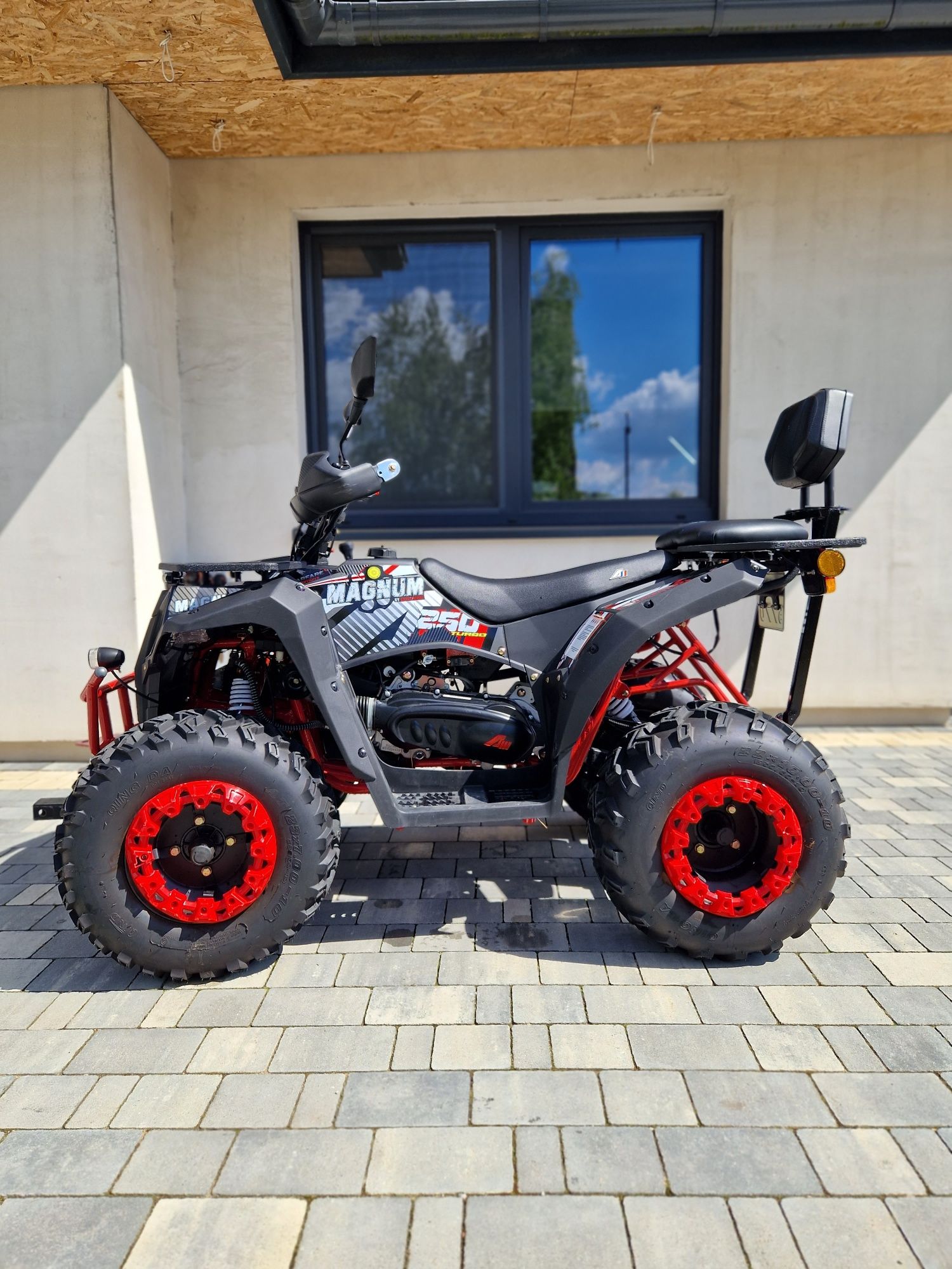 Quad 250 ciągnik rolniczy